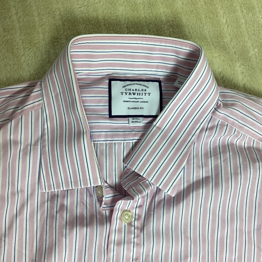 Charles Tyrwhitt Men’s Classic Fit Dress Shirt